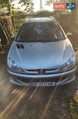 Характеристики Peugeot 206 Універсал