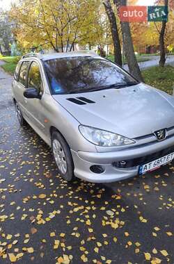 Характеристики Peugeot 206 Универсал