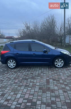 Характеристики Peugeot 207 Універсал