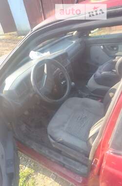 Характеристики Peugeot 405 Універсал