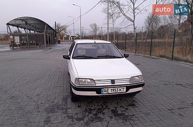 Характеристики Peugeot 405 Універсал