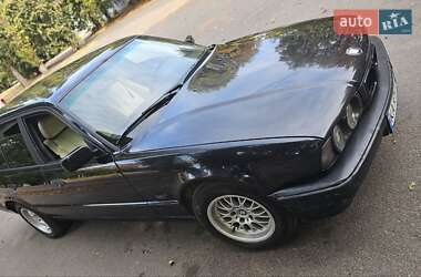 Характеристики BMW 5 Series Універсал