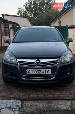 Характеристики Opel Astra Універсал