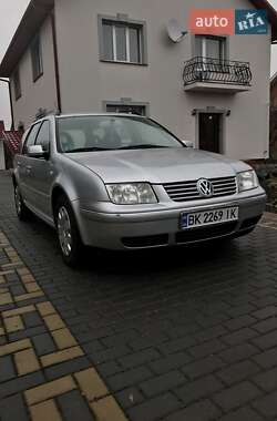 Характеристики Volkswagen Bora Универсал