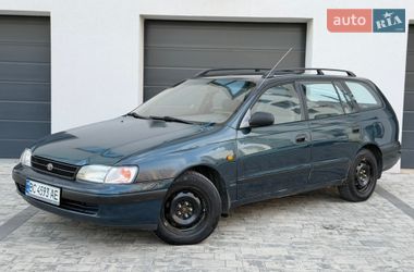 Характеристики Toyota Carina E Універсал