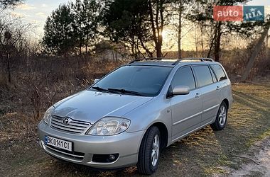 Характеристики Toyota Corolla Універсал