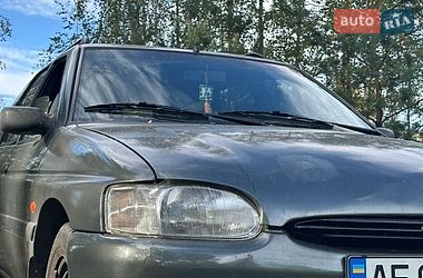 Характеристики Ford Escort Универсал