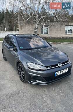 Характеристики Volkswagen Golf Універсал