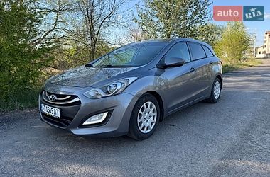 Характеристики Hyundai i30 Універсал