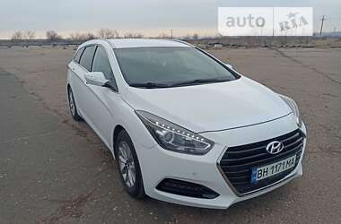 Характеристики Hyundai i40 Универсал