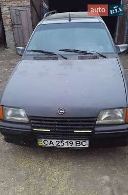 Характеристики Opel Kadett Универсал