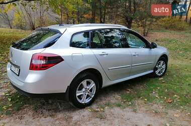 Характеристики Renault Laguna Універсал