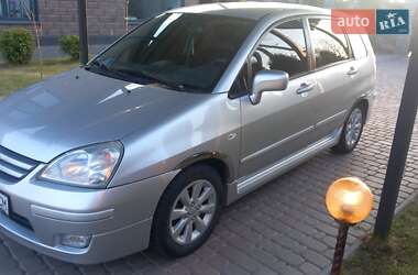 Характеристики Suzuki Liana Універсал