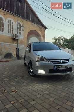 Характеристики Suzuki Liana Универсал
