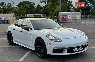 Характеристики Porsche Panamera Универсал