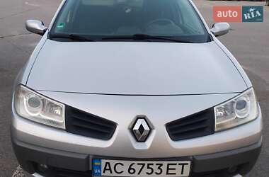 Ціни Renault Універсал в Харкові