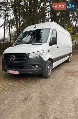 Характеристики Mercedes-Benz Sprinter Универсал