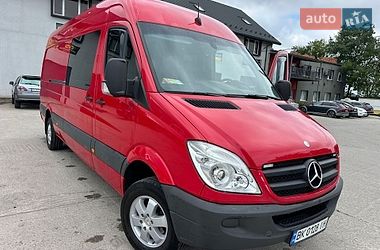Характеристики Mercedes-Benz Sprinter Універсал