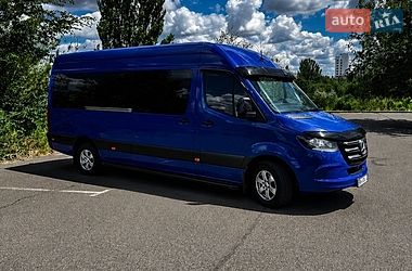Характеристики Mercedes-Benz Sprinter Універсал