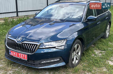 Характеристики Skoda Superb Универсал