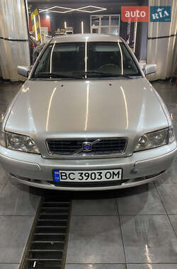 Характеристики Volvo V40 Універсал