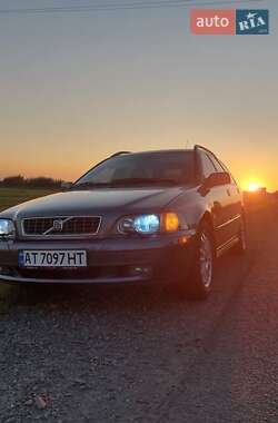 Характеристики Volvo V40 Универсал