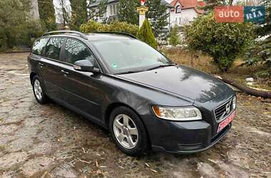 Характеристики Volvo V50 Універсал