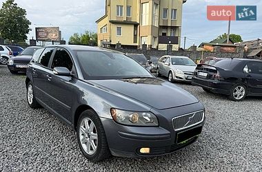 Характеристики Volvo V50 Універсал