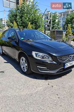 Характеристики Volvo V60 Универсал