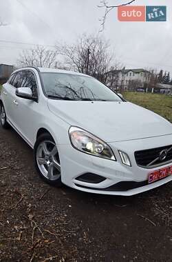 Характеристики Volvo V60 Универсал