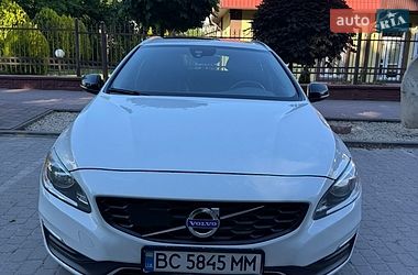 Характеристики Volvo V60 Універсал