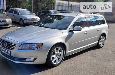 Характеристики Volvo V70 Універсал