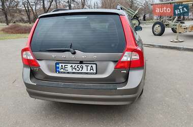 Характеристики Volvo V70 Универсал