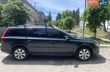Характеристики Volvo V70 Универсал