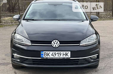 Цены Volkswagen Универсал в Ровно