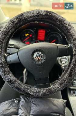 Цены Volkswagen Универсал в Ромнах