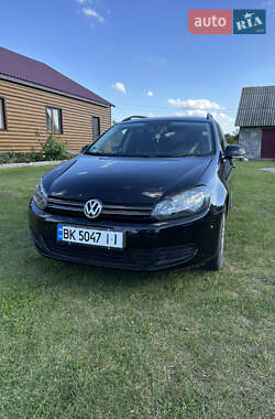 Ціни Volkswagen Універсал в Вараші