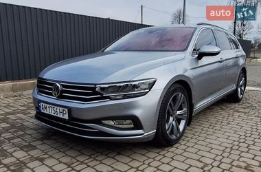 Цены Volkswagen Универсал в Коростене