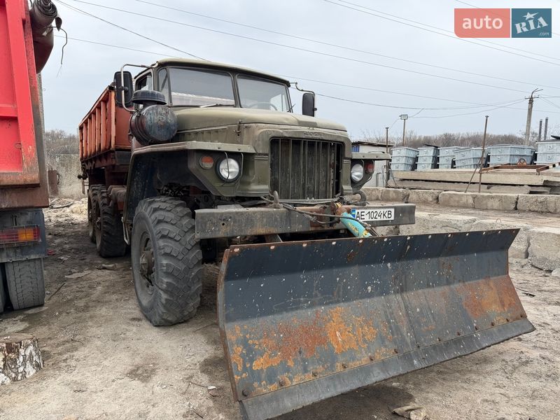 Урал 375