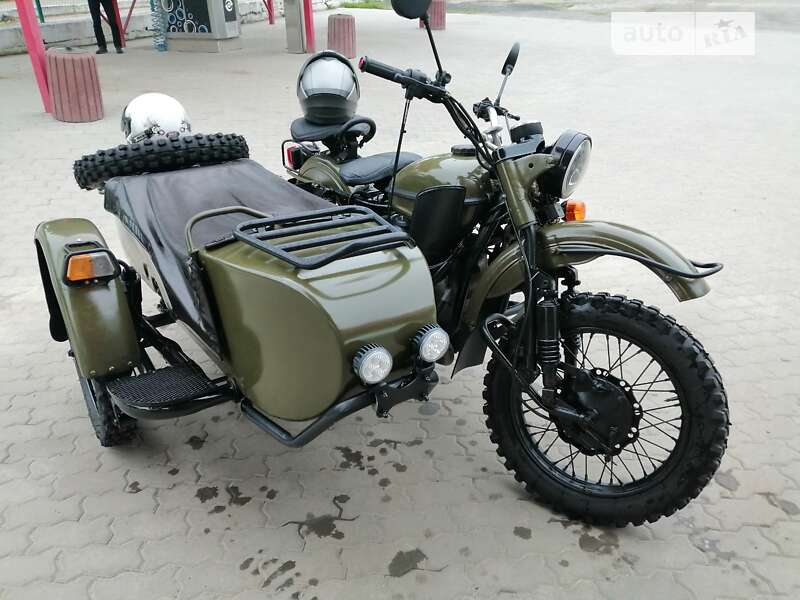 Мотоцикл с коляской Урал 650