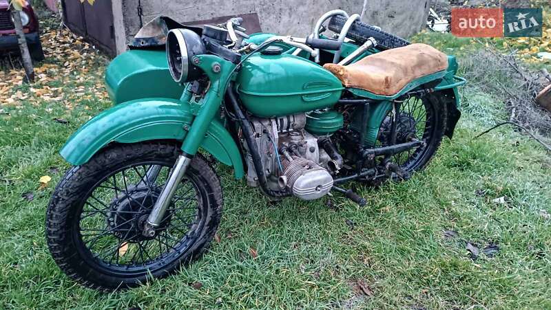 Мотоцикл с коляской Урал М-67-36