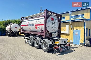 Цистерна напівпричіп Van Hool 34-TP 2002 в Кременчуці