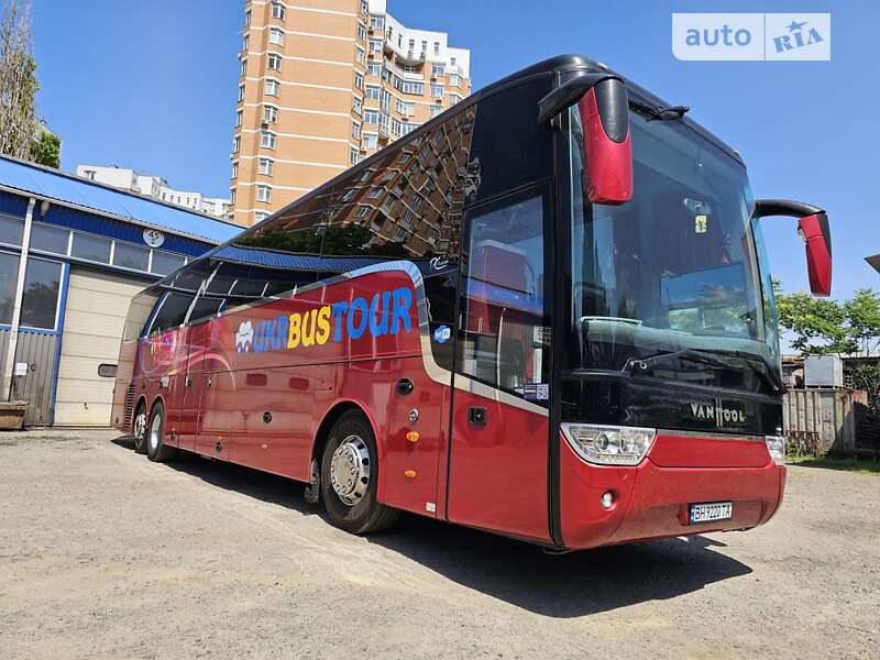 Туристичний / Міжміський автобус Van Hool Acron