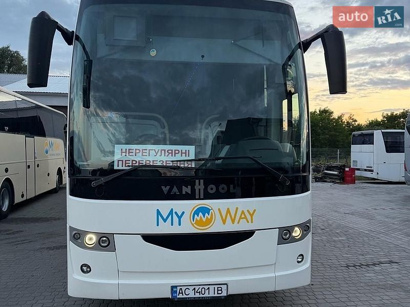 Туристический / Междугородний автобус Van Hool T916