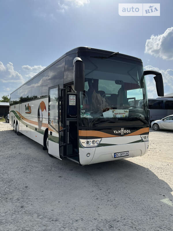 Туристический / Междугородний автобус Van Hool T918 2013 в Львове
