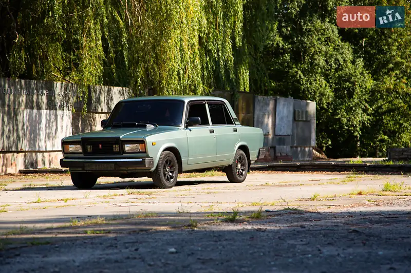 ВАЗ / Lada 2107