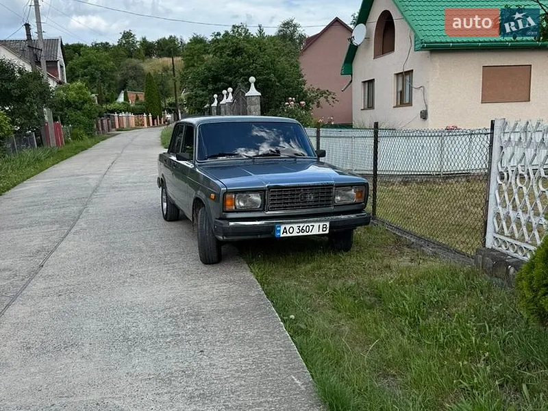 ВАЗ / Lada 2107