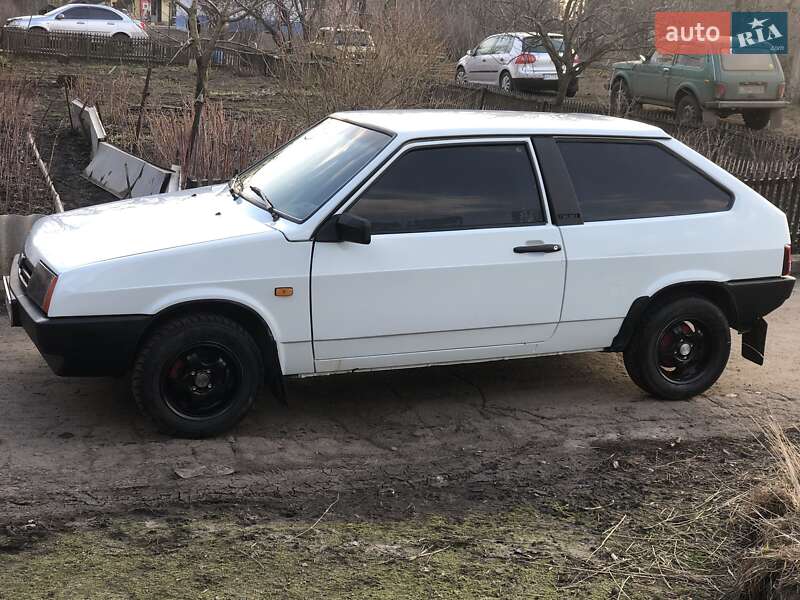 Седан ВАЗ 2108