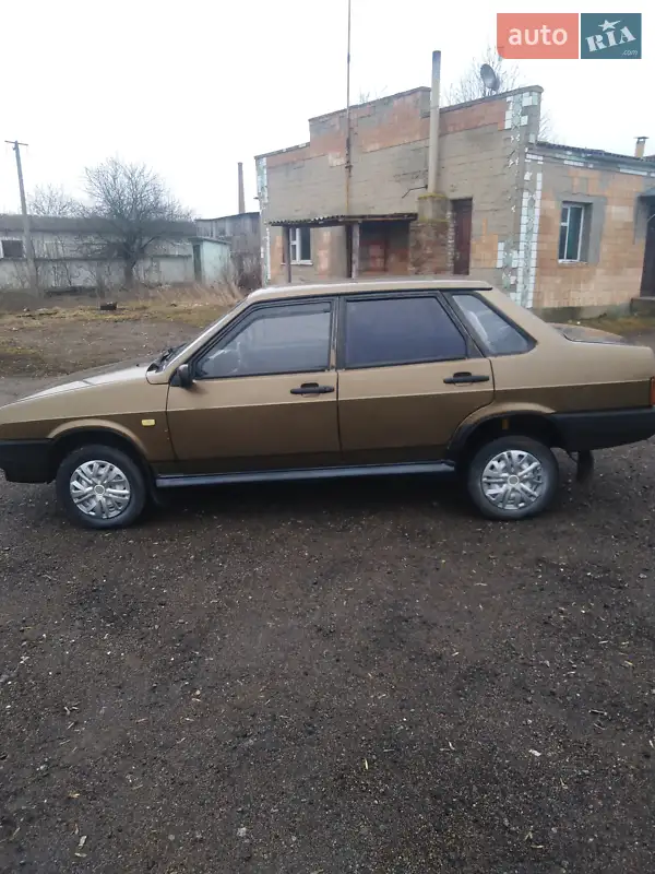 ВАЗ / Lada 21099