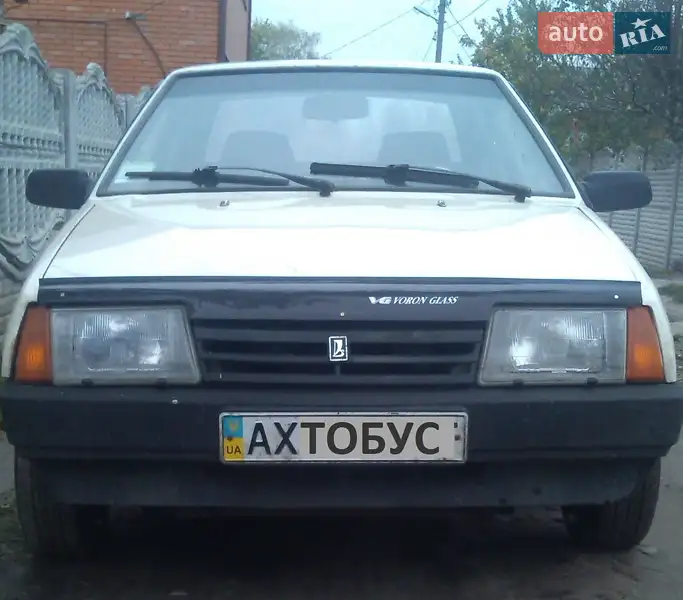 ВАЗ / Lada 21099
